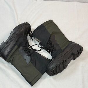 Kamik Men’s Size 7 Wool Lined Winter Boots and Green Snow Boots